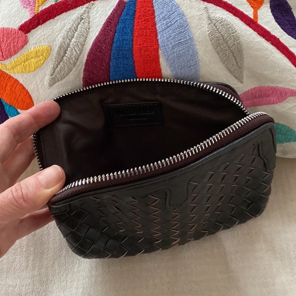 Real leather intrecciato woven make up small purse, brown w zipper - Picture 3 of 5